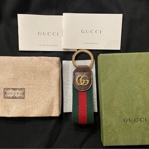 COPY - Gucci keychain